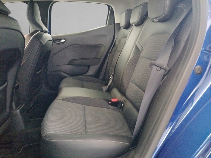 Renault Clio Zen TCe 66 kW (90 CV) - 9 Renault Clio Zen TCe 66 kW (90 CV) - 9