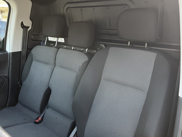 OpelCombo Cargo 1.5 TD Select L H1 1000kg 75 kW (102 CV) Vehículo usado en Barcelona - 8 OpelCombo Cargo 1.5 TD Select L H1 1000kg 75 kW (102 CV) Vehículo usado en Barcelona - 8