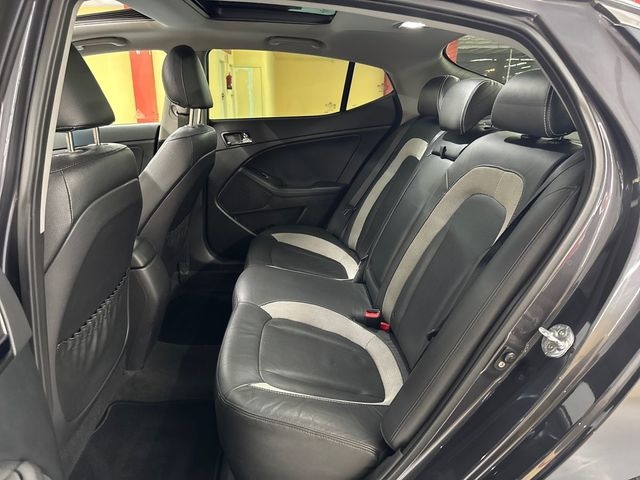 KiaOptima 1.7 CRDi VGT Eco-Dynamics Emotion 100 kW (136 CV) Vehículo usado en Barcelona - 9