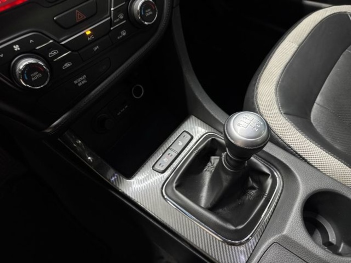 KiaOptima 1.7 CRDi VGT Eco-Dynamics Emotion 100 kW (136 CV) Vehículo usado en Barcelona - 15 KiaOptima 1.7 CRDi VGT Eco-Dynamics Emotion 100 kW (136 CV) Vehículo usado en Barcelona - 15