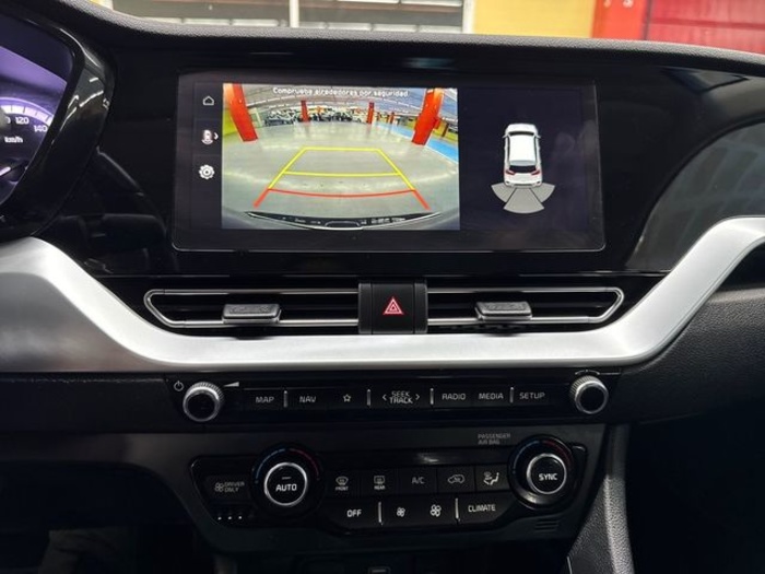 KiaNiro 1.6 GDi HEV Híbrido Drive 104 kW (141 CV) Vehículo usado en Barcelona - 17 KiaNiro 1.6 GDi HEV Híbrido Drive 104 kW (141 CV) Vehículo usado en Barcelona - 17