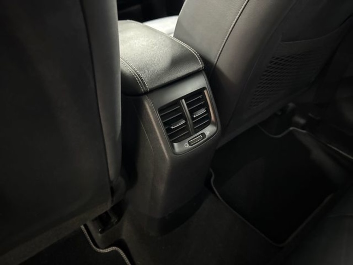 KiaNiro 1.6 GDi HEV Híbrido Drive 104 kW (141 CV) Vehículo usado en Barcelona - 22 KiaNiro 1.6 GDi HEV Híbrido Drive 104 kW (141 CV) Vehículo usado en Barcelona - 22