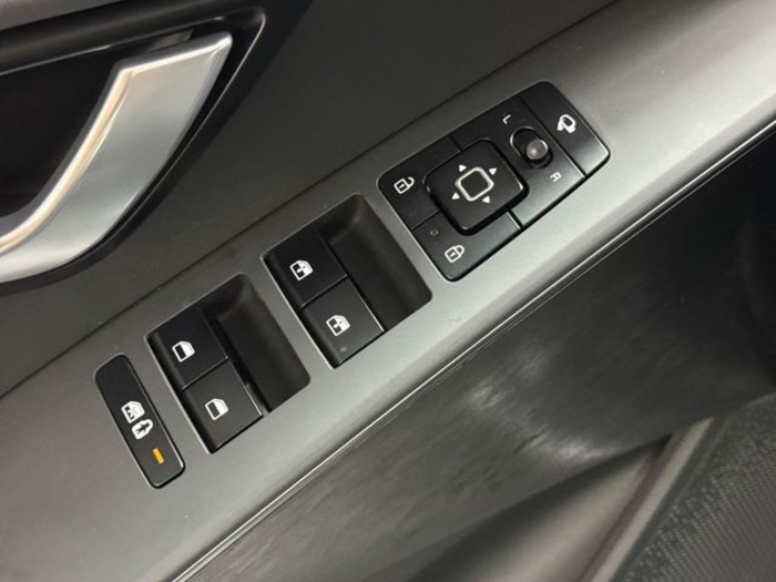 KiaNiro 1.6 GDi HEV Drive 104 kW (141 CV) Vehículo usado en Barcelona - 13 KiaNiro 1.6 GDi HEV Drive 104 kW (141 CV) Vehículo usado en Barcelona - 13