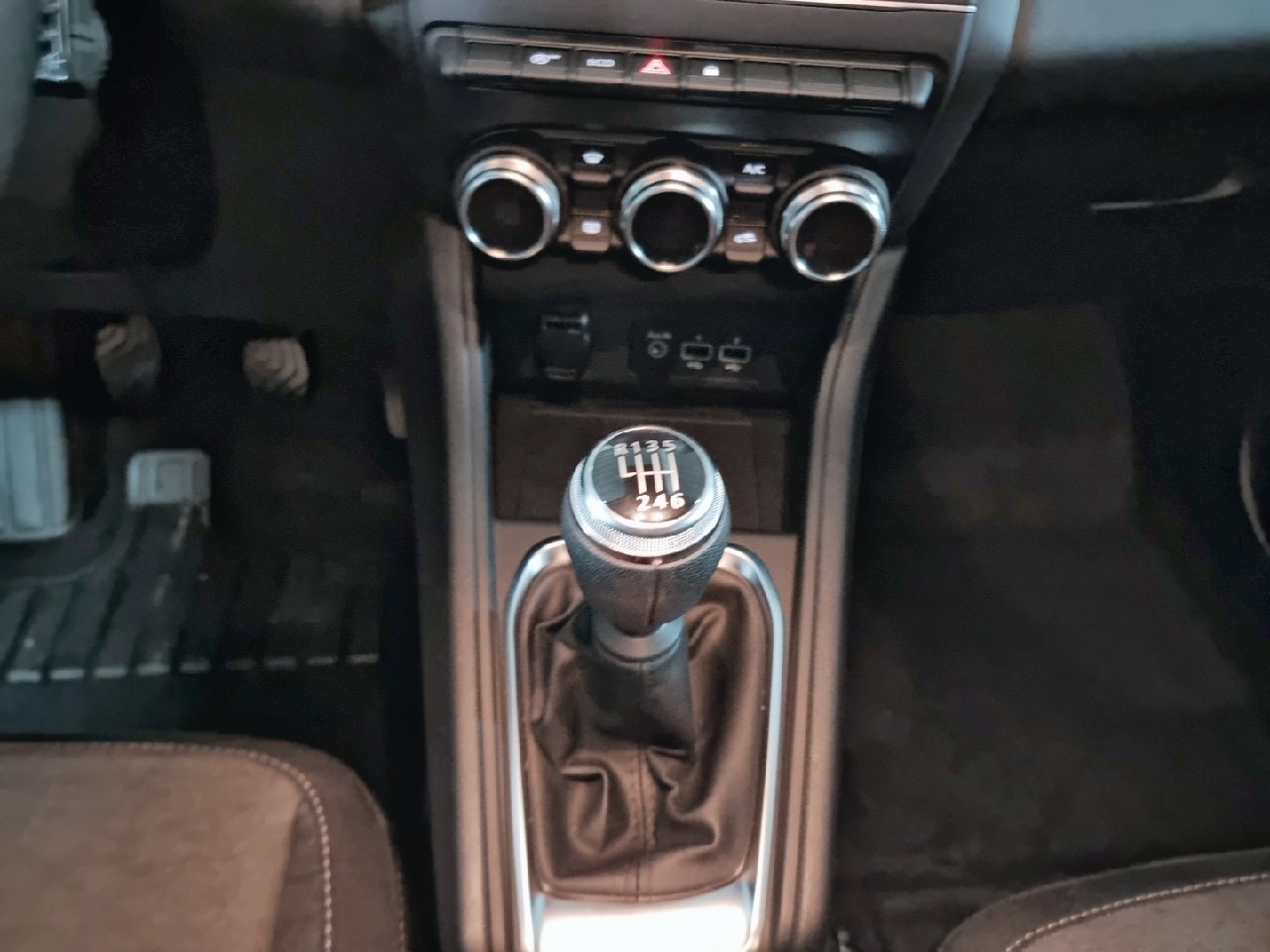 Renault Captur Evolution GPF TCe 103 kW (140 CV) - 7