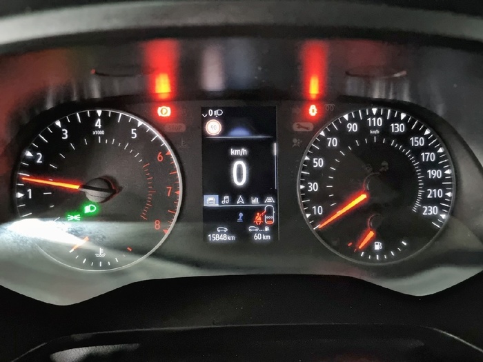 Renault Captur Evolution GPF TCe 103 kW (140 CV) - 8 Renault Captur Evolution GPF TCe 103 kW (140 CV) - 8