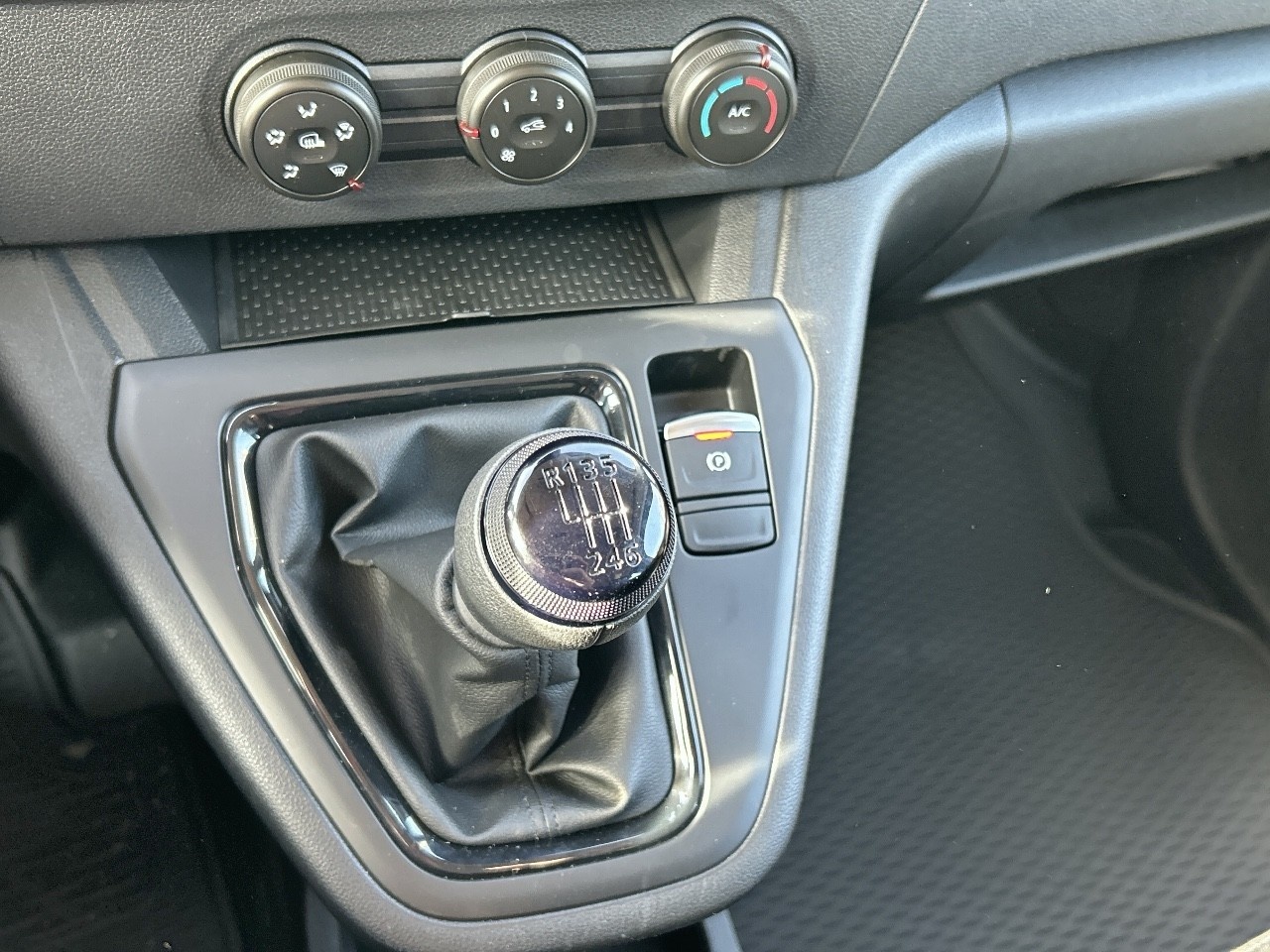 Renault Kangoo Furgon dCi Blue L2 70 kW (95 CV) - 7