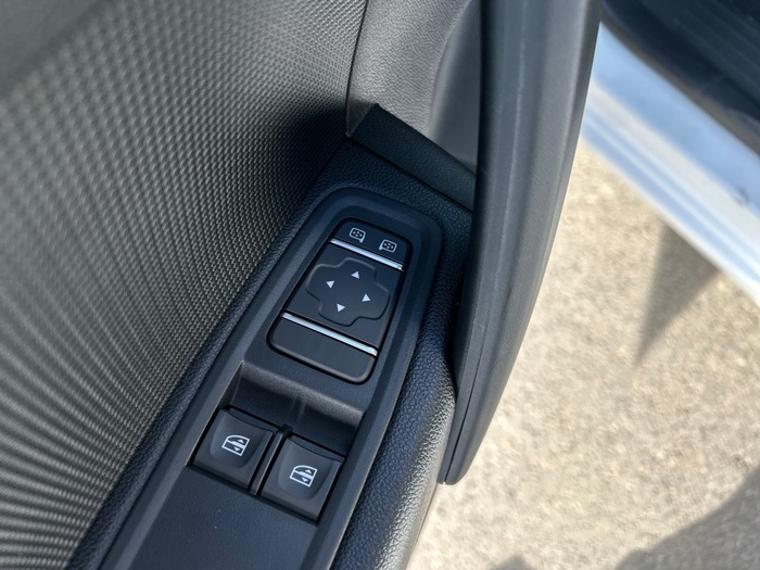 Renault Kangoo Furgon dCi Blue L2 70 kW (95 CV) - 13 Renault Kangoo Furgon dCi Blue L2 70 kW (95 CV) - 13