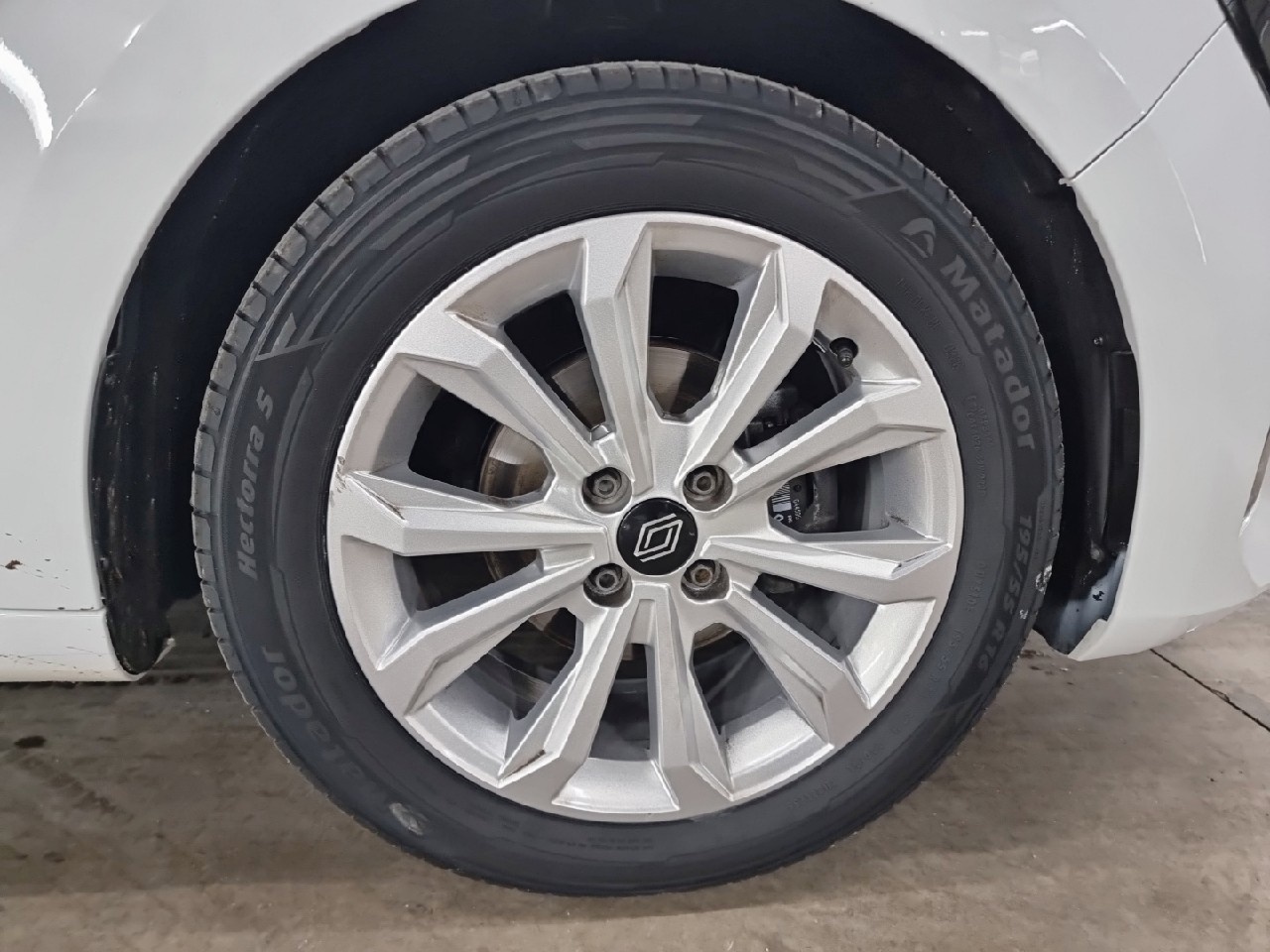 Renault Clio Evolution TCe	74 kW (100 CV) GLP - 10