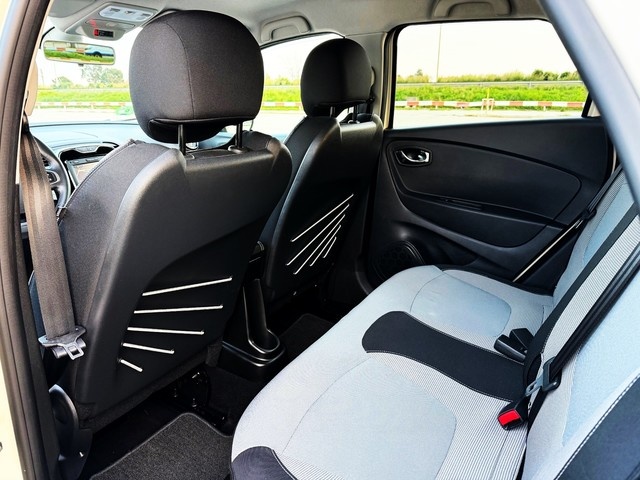 RenaultCaptur Intens Energy TCe 66 kW (90 CV) Vehículo usado en Barcelona - 8