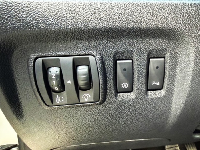 RenaultCaptur Intens Energy TCe 66 kW (90 CV) Vehículo usado en Barcelona - 14 RenaultCaptur Intens Energy TCe 66 kW (90 CV) Vehículo usado en Barcelona - 14