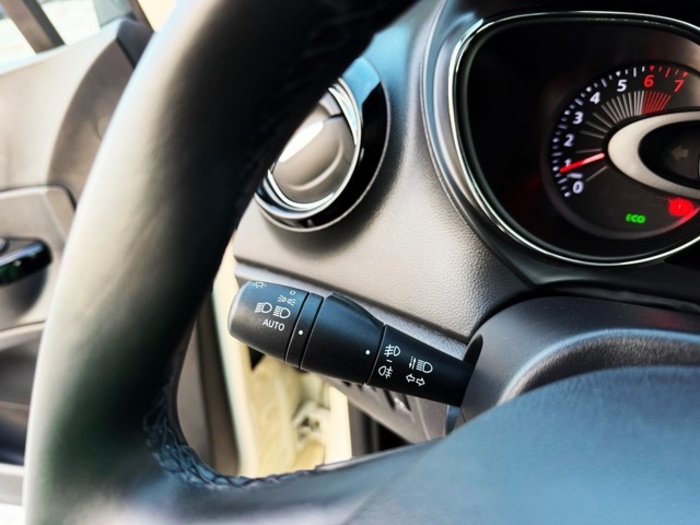 RenaultCaptur Intens Energy TCe 66 kW (90 CV) Vehículo usado en Barcelona - 15 RenaultCaptur Intens Energy TCe 66 kW (90 CV) Vehículo usado en Barcelona - 15