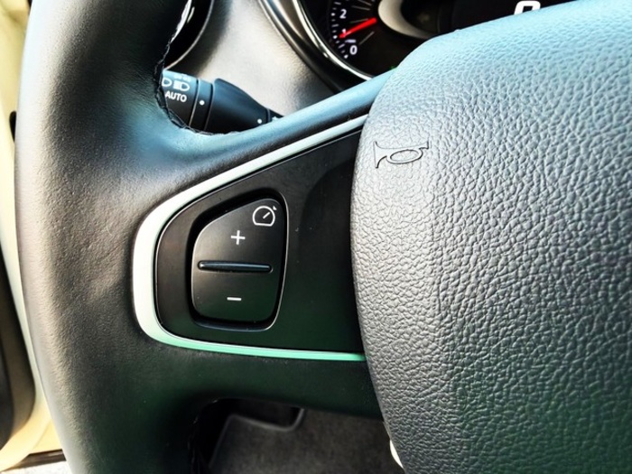 RenaultCaptur Intens Energy TCe 66 kW (90 CV) Vehículo usado en Barcelona - 16 RenaultCaptur Intens Energy TCe 66 kW (90 CV) Vehículo usado en Barcelona - 16