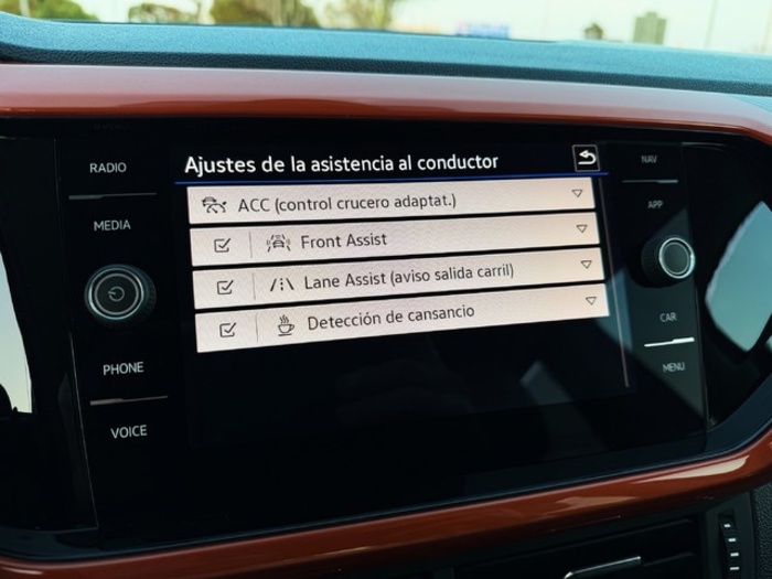 VolkswagenT-Cross Sport 1.5 TSI 110 kW (150 CV) DSG Vehículo usado en Barcelona - 23 VolkswagenT-Cross Sport 1.5 TSI 110 kW (150 CV) DSG Vehículo usado en Barcelona - 23