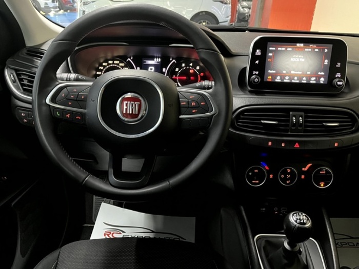 FiatTipo 1.4 T-Jet Gasolina/GLP Easy 88 kW (120 CV) Vehículo usado en Barcelona - 13 FiatTipo 1.4 T-Jet Gasolina/GLP Easy 88 kW (120 CV) Vehículo usado en Barcelona - 13