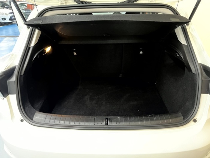 FiatTipo 1.4 T-Jet Gasolina/GLP Easy 88 kW (120 CV) Vehículo usado en Barcelona - 26 FiatTipo 1.4 T-Jet Gasolina/GLP Easy 88 kW (120 CV) Vehículo usado en Barcelona - 26