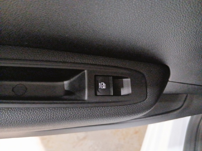 Renault Clio Techno Eco-G 74 kW (100 CV) - 19 Renault Clio Techno Eco-G 74 kW (100 CV) - 19