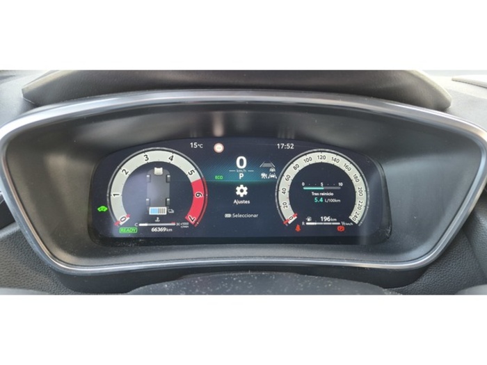 ToyotaCorolla Touring Sports 140H Style 103 kW (140 CV) Vehículo usado en Barcelona - 12 ToyotaCorolla Touring Sports 140H Style 103 kW (140 CV) Vehículo usado en Barcelona - 12