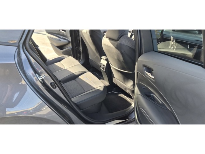 ToyotaCorolla Touring Sports 140H Style 103 kW (140 CV) Vehículo usado en Barcelona - 32 ToyotaCorolla Touring Sports 140H Style 103 kW (140 CV) Vehículo usado en Barcelona - 32