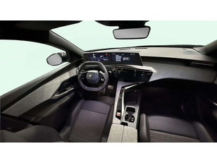 Peugeot 3008 Allure Hybrid eDCS6 100 kW (136 CV) Peugeot 3008 Allure Hybrid eDCS6 100 kW (136 CV)