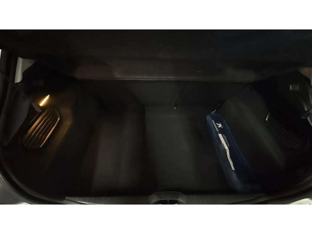 Peugeot208 PureTech 82 Allure 60 kW (82 CV) Vehículo usado en Barcelona - 18