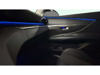Peugeot 3008 PureTech 130 S&S Allure 96 kW (130 CV) Peugeot 3008 PureTech 130 S&S Allure 96 kW (130 CV)