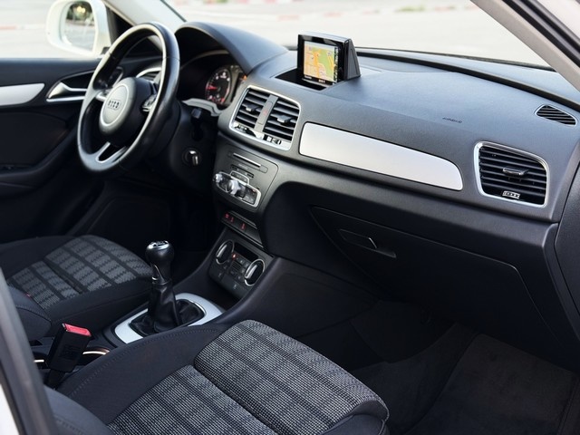 AudiQ3 2.0 TDI 110 kW (150 CV) Vehículo usado en Barcelona - 30 AudiQ3 2.0 TDI 110 kW (150 CV) Vehículo usado en Barcelona - 30