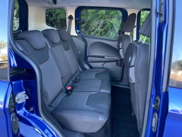 FordTourneo Courier 1.0 EcoBoost Titanium 74 kW (100 CV) Vehículo usado en Barcelona - 9