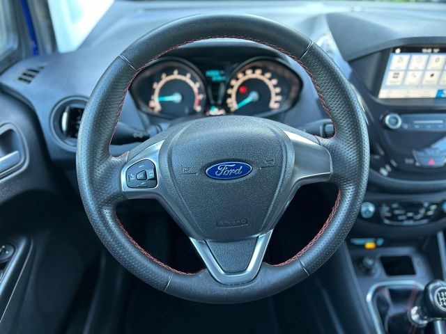 FordTourneo Courier 1.0 EcoBoost Titanium 74 kW (100 CV) Vehículo usado en Barcelona - 18