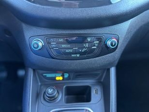 Ford Tourneo Courier 1.0 EcoBoost Titanium 74 kW (100 CV)