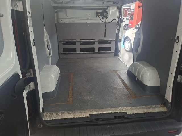 RenaultTrafic Furgon Furgon 29 L1H1 Energy Blue dCi 88 kW (120 CV) Vehículo usado en Barcelona - 12