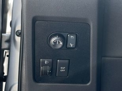 Nissan Qashqai+2 2.0 Acenta 4x4 CVT 103 kW (140 CV) Nissan Qashqai+2 2.0 Acenta 4x4 CVT 103 kW (140 CV)