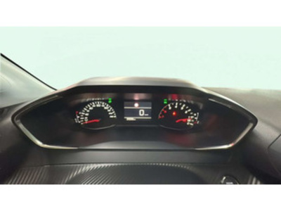Peugeot 208 PureTech 100 Allure 75 kW (100 CV) Peugeot 208 PureTech 100 Allure 75 kW (100 CV)