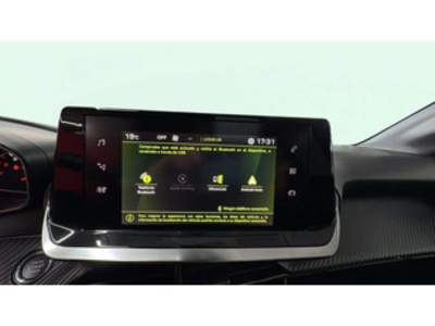 Peugeot 208 PureTech 100 Allure 75 kW (100 CV) Peugeot 208 PureTech 100 Allure 75 kW (100 CV)
