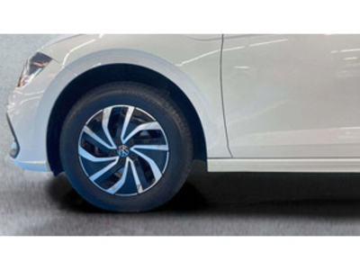 Volkswagen Polo Life 1.0 TSI 70 kW (95 CV) Volkswagen Polo Life 1.0 TSI 70 kW (95 CV)