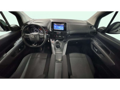 Toyota Proace City Verso 1.2 Family Active L1 5 Plazas 81 kW (110 CV) Toyota Proace City Verso 1.2 Family Active L1 5 Plazas 81 kW (110 CV)