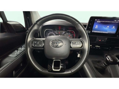Toyota Proace City Verso 1.2 Family Active L1 5 Plazas 81 kW (110 CV) Toyota Proace City Verso 1.2 Family Active L1 5 Plazas 81 kW (110 CV)