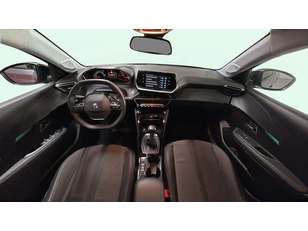 Peugeot 208 PureTech 100 Allure 75 kW (100 CV) Peugeot 208 PureTech 100 Allure 75 kW (100 CV)