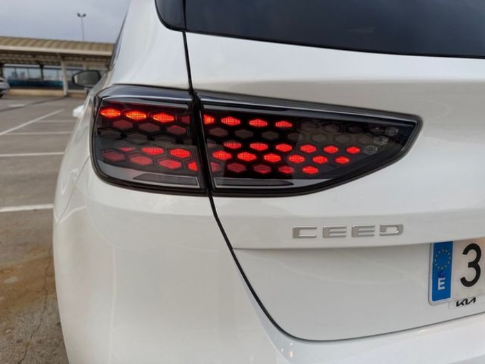 KiaCeed 1.0 T-GDi Style Edition 74 kW (100 CV) Vehículo usado en Barcelona - 23 KiaCeed 1.0 T-GDi Style Edition 74 kW (100 CV) Vehículo usado en Barcelona - 23