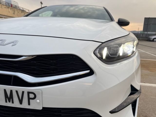 KiaCeed 1.0 T-GDi Style Edition 74 kW (100 CV) Vehículo usado en Barcelona - 24