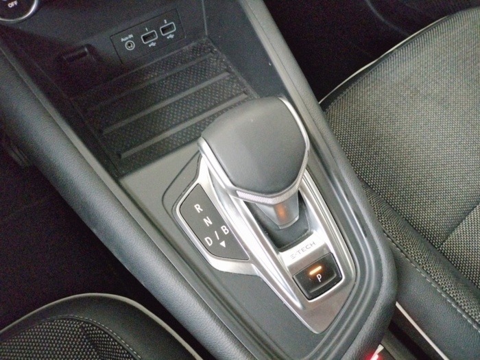 Renault Captur Zen E-TECH Híbrido enchufable 118 kW (160 CV) - foto 7 de Renault Captur Renault Captur Zen E-TECH Híbrido enchufable 118 kW (160 CV) - foto 7 de Renault Captur