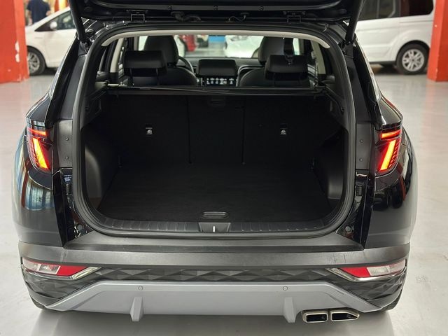 HyundaiTucson 1.6 CRDI 48V Style 4X4 DCT 100 kW (136 CV) Vehículo usado en Barcelona - 23