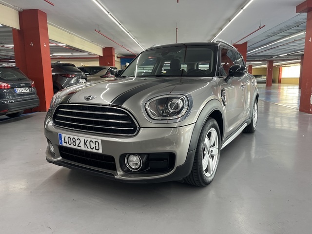 MINIMINI Countryman Cooper D 110 kW (150 CV) Vehículo usado en Barcelona - 1