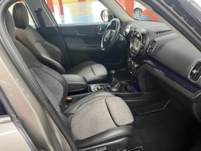 MINI MINI Countryman Cooper D 110 kW (150 CV) MINI MINI Countryman Cooper D 110 kW (150 CV)