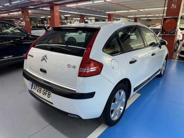 CitroenC4 1.6 16v Exclusive 80 kW (110 CV) Vehículo usado en Barcelona - 10