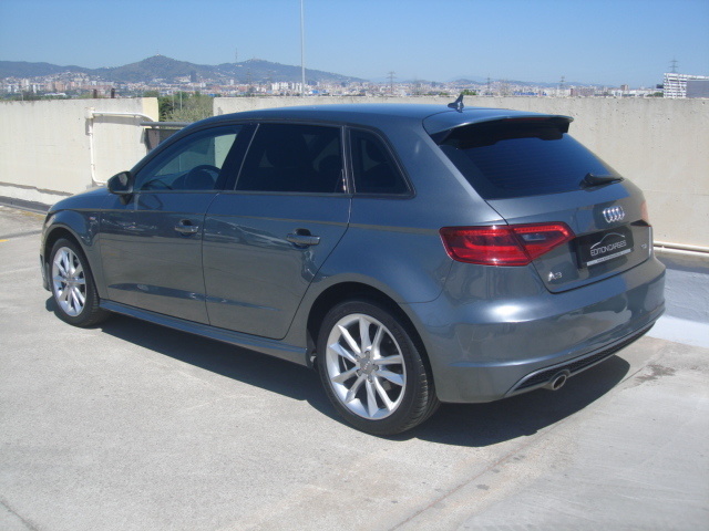 AudiA3 Sportback Advanced 1.6 TDI clean diesel 81 kW (110 CV) S tronic Vehículo usado en Barcelona - 4