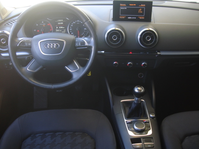 AudiA3 Sportback Advanced 1.6 TDI clean diesel 81 kW (110 CV) S tronic Vehículo usado en Barcelona - 10