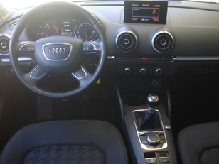 Audi A3 Sportback Advanced 1.6 TDI clean diesel 81 kW (110 CV) S tronic Audi A3 Sportback Advanced 1.6 TDI clean diesel 81 kW (110 CV) S tronic