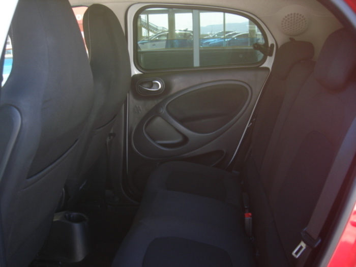 SmartForFour S/S 66 kW (90 CV) Vehículo usado en Barcelona - 11 SmartForFour S/S 66 kW (90 CV) Vehículo usado en Barcelona - 11