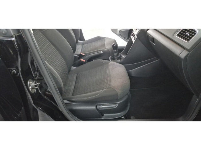 VolkswagenPolo Advance 1.2 TSI BMT 66 kW (90 CV) Vehículo usado en Barcelona - 25 VolkswagenPolo Advance 1.2 TSI BMT 66 kW (90 CV) Vehículo usado en Barcelona - 25