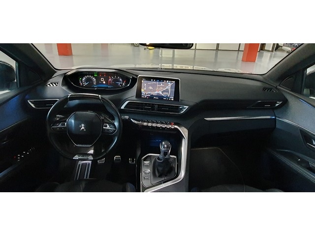 Peugeot3008 PureTech 130 S&S GT Line 96 kW (130 CV) Vehículo usado en Barcelona - 16